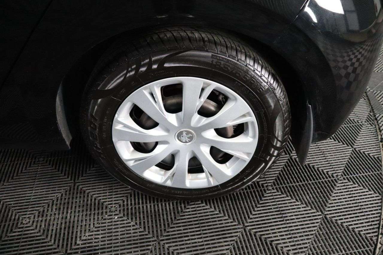 2017 PEUGEOT 208 2017 PEUGEOT 208