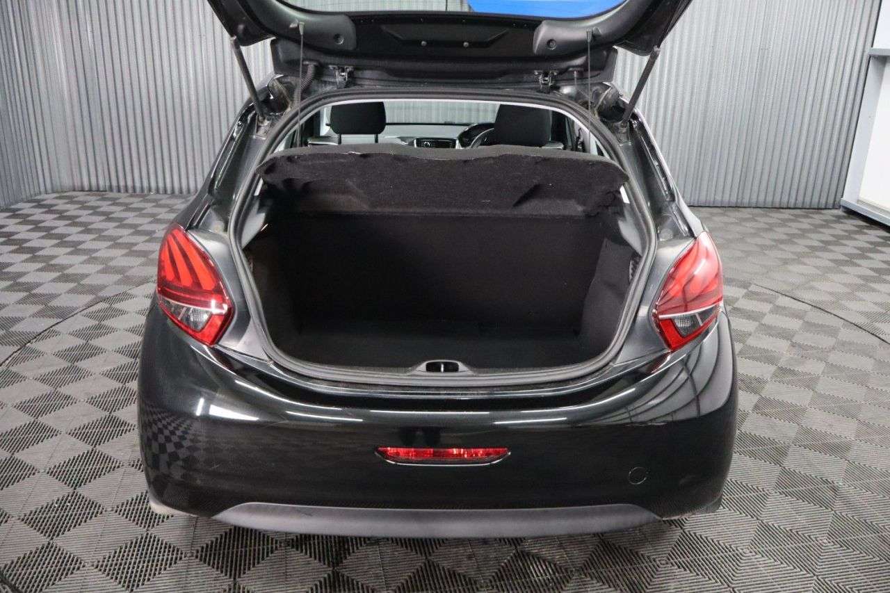 2017 PEUGEOT 208 2017 PEUGEOT 208