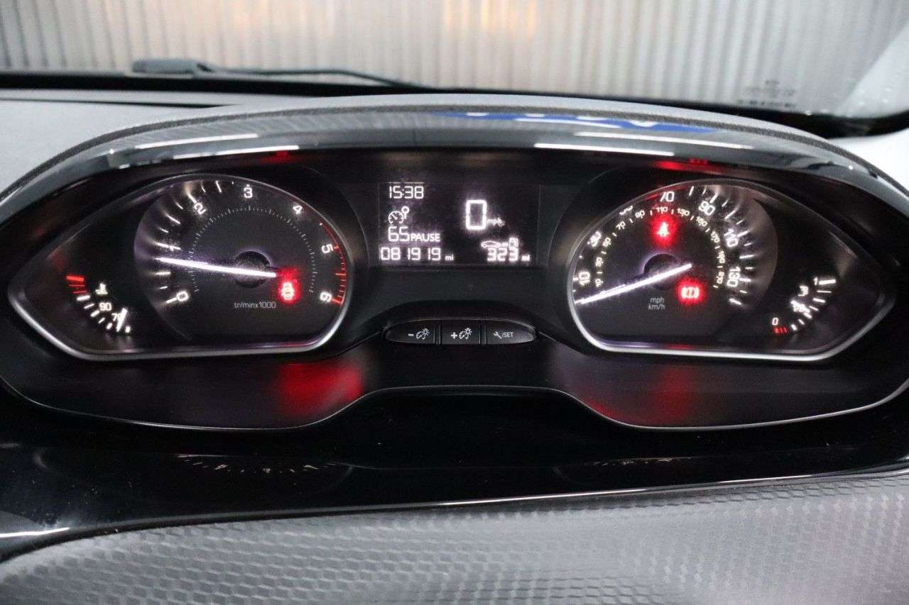 2017 PEUGEOT 208 2017 PEUGEOT 208