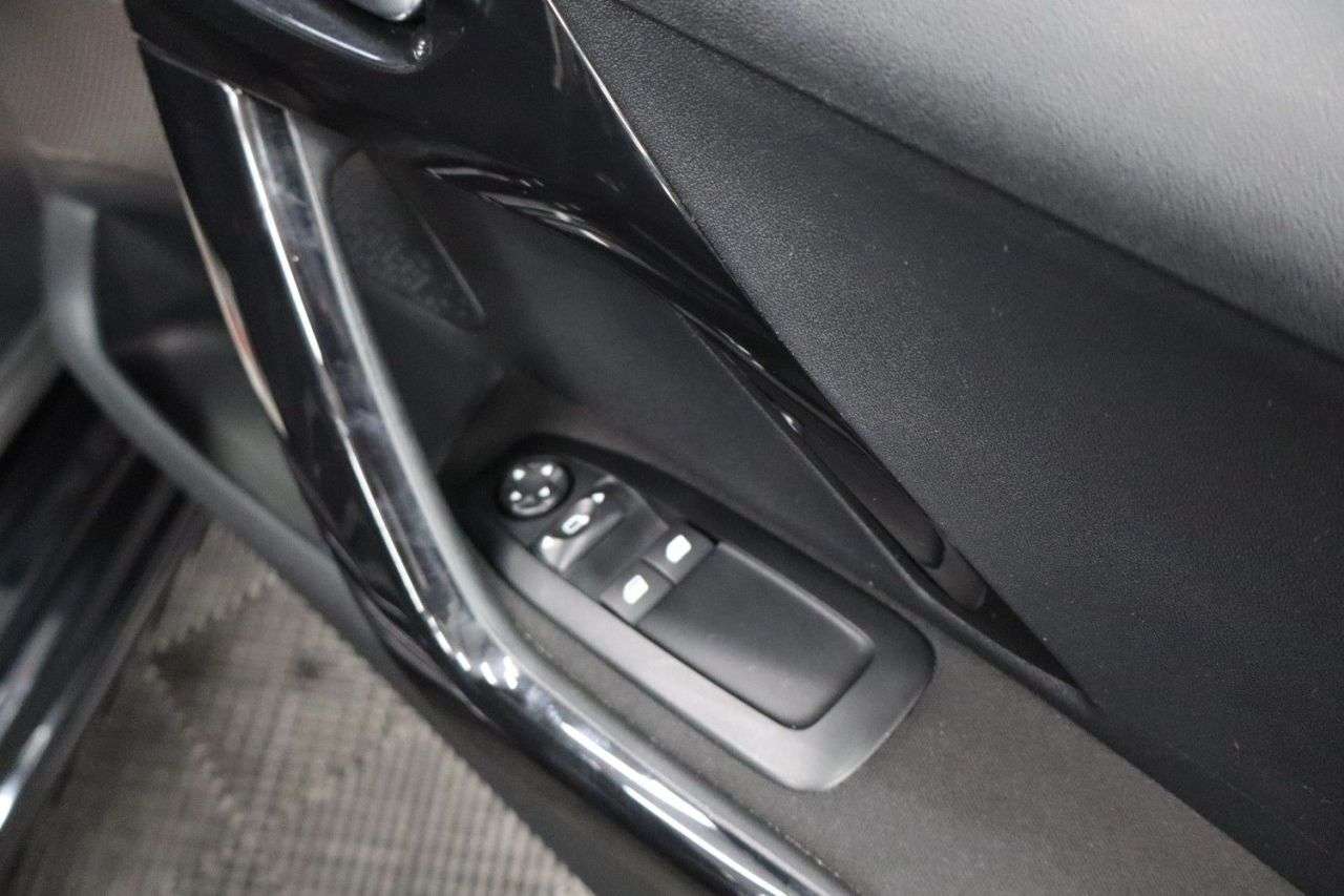 2017 PEUGEOT 208 2017 PEUGEOT 208