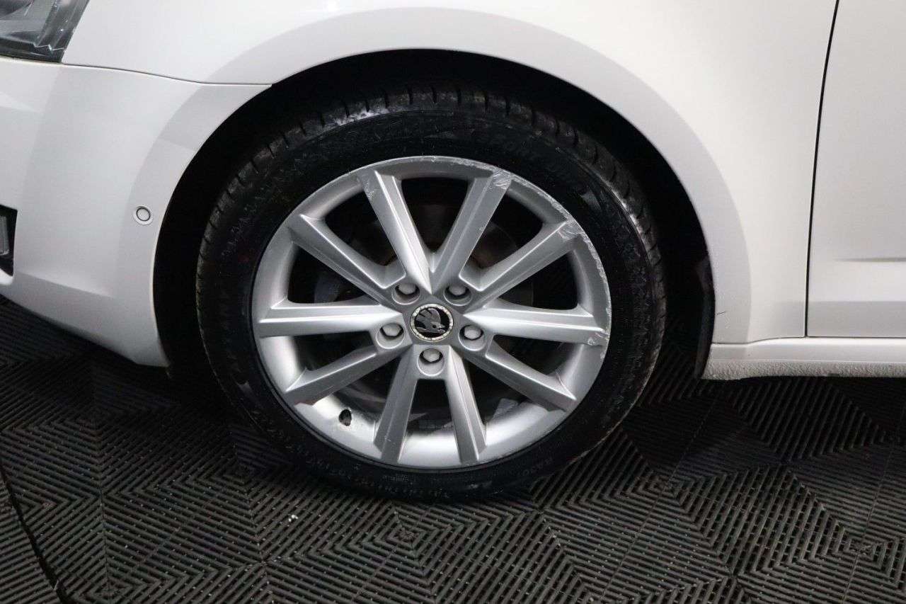 2015 SKODA OCTAVIA 2015 SKODA OCTAVIA