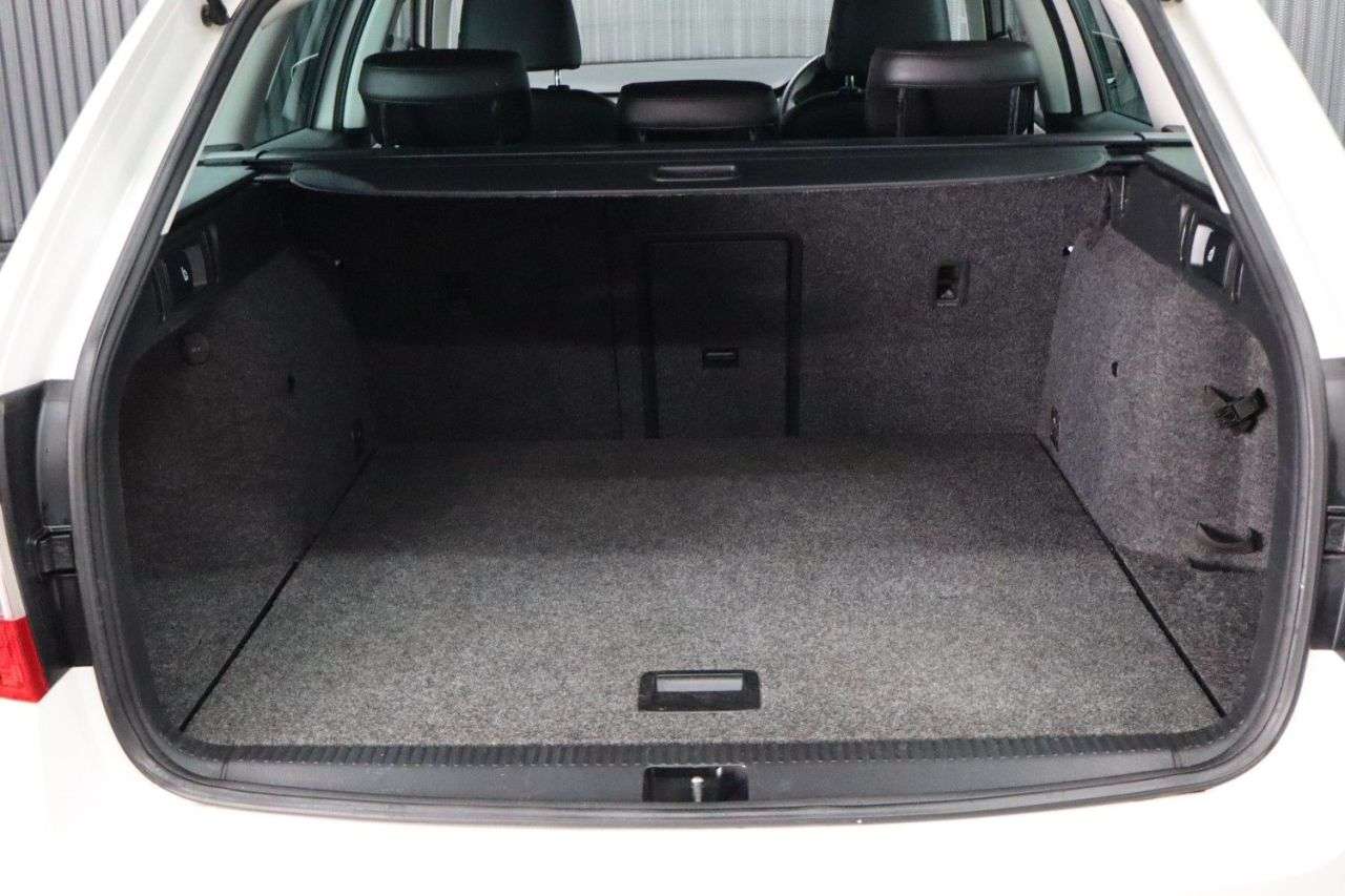 2015 SKODA OCTAVIA 2015 SKODA OCTAVIA