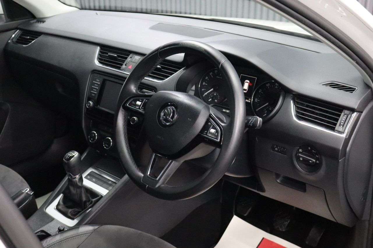 2015 SKODA OCTAVIA 2015 SKODA OCTAVIA