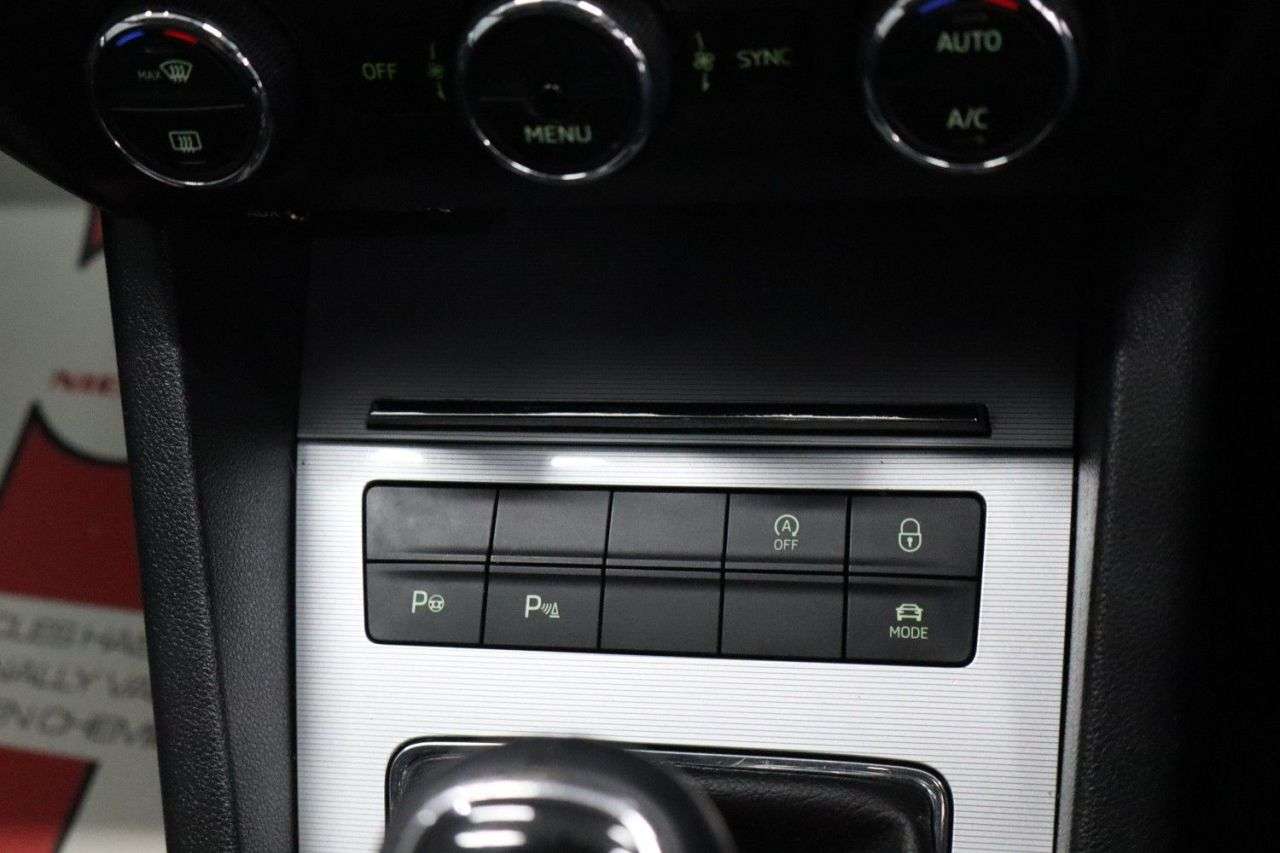 2015 SKODA OCTAVIA 2015 SKODA OCTAVIA
