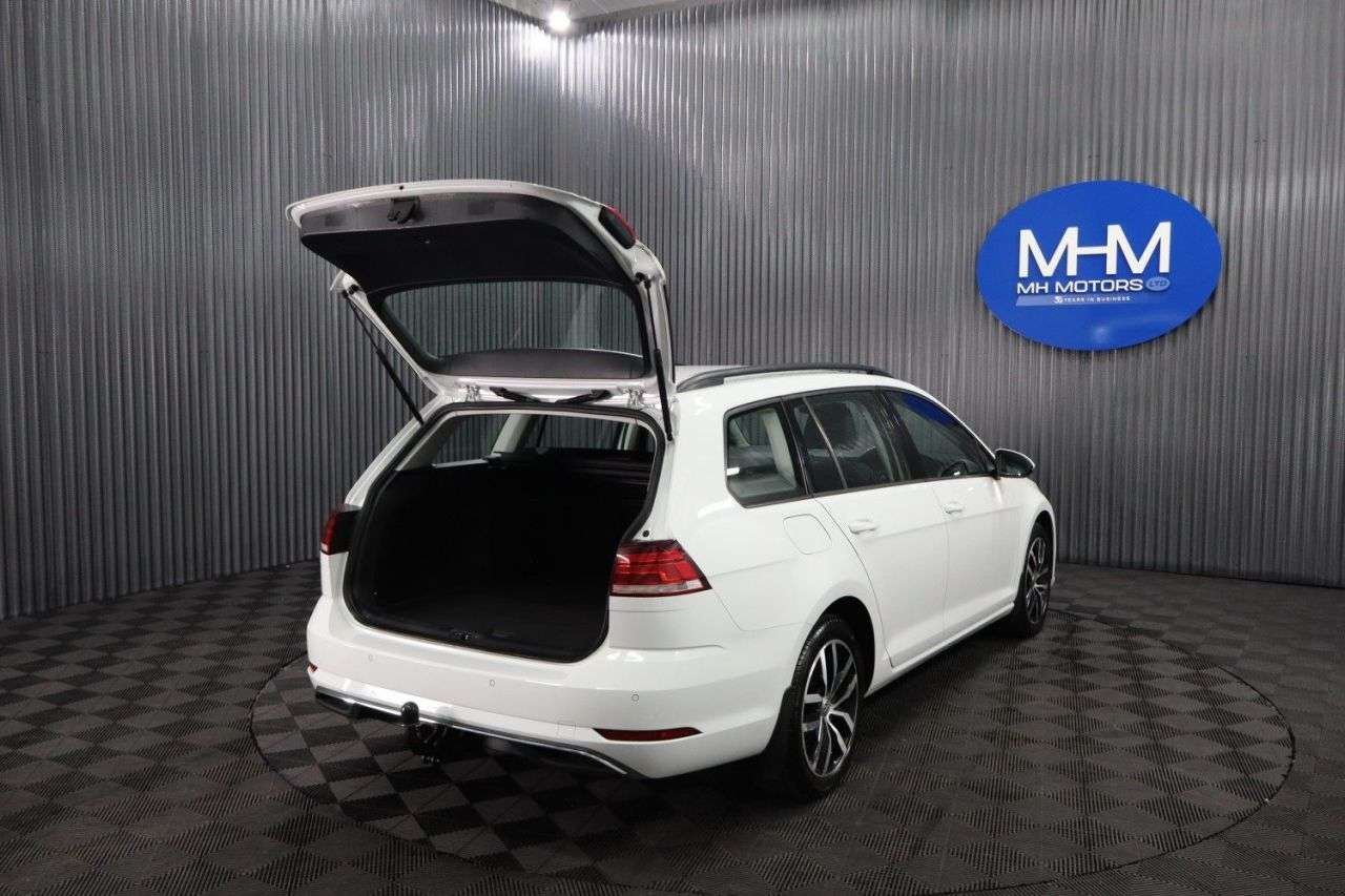 2017 VOLKSWAGEN GOLF 2017 VOLKSWAGEN GOLF