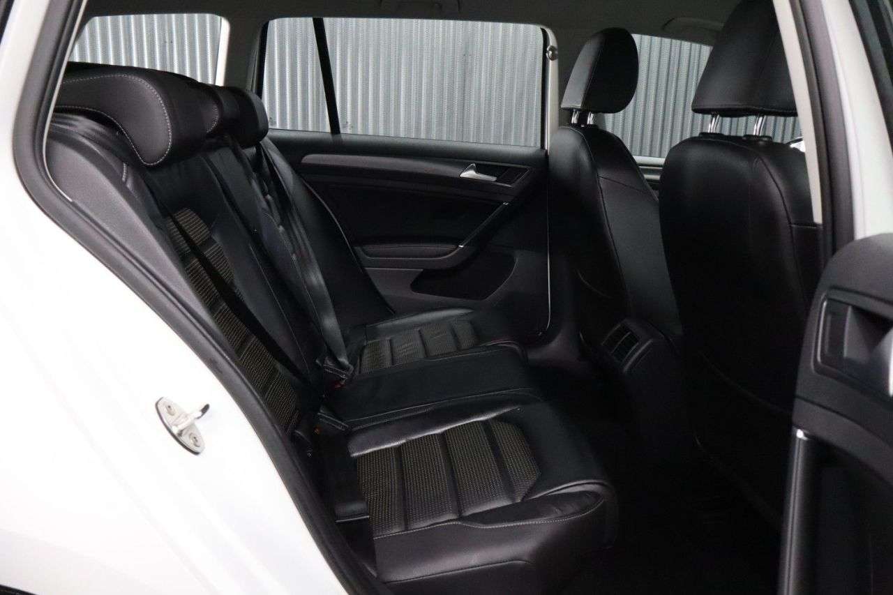 2017 VOLKSWAGEN GOLF 2017 VOLKSWAGEN GOLF