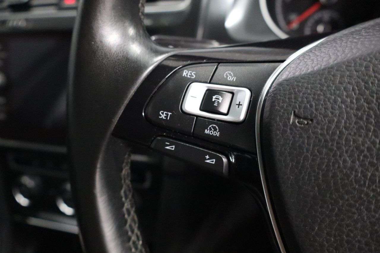 2017 VOLKSWAGEN GOLF 2017 VOLKSWAGEN GOLF
