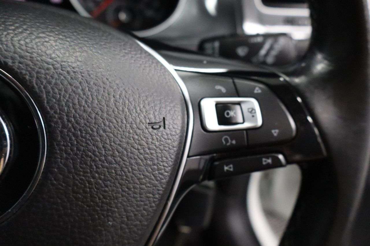 2017 VOLKSWAGEN GOLF 2017 VOLKSWAGEN GOLF