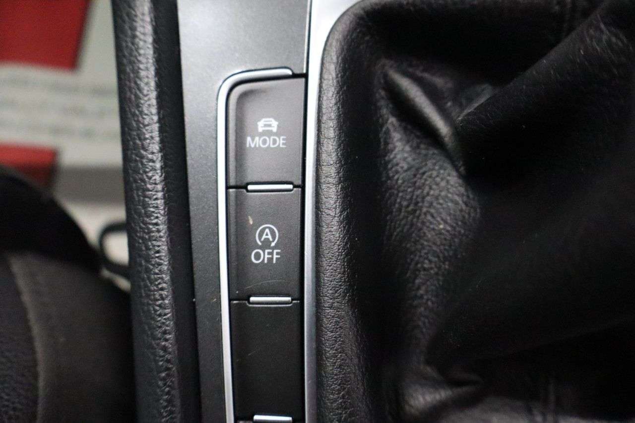 2017 VOLKSWAGEN GOLF 2017 VOLKSWAGEN GOLF
