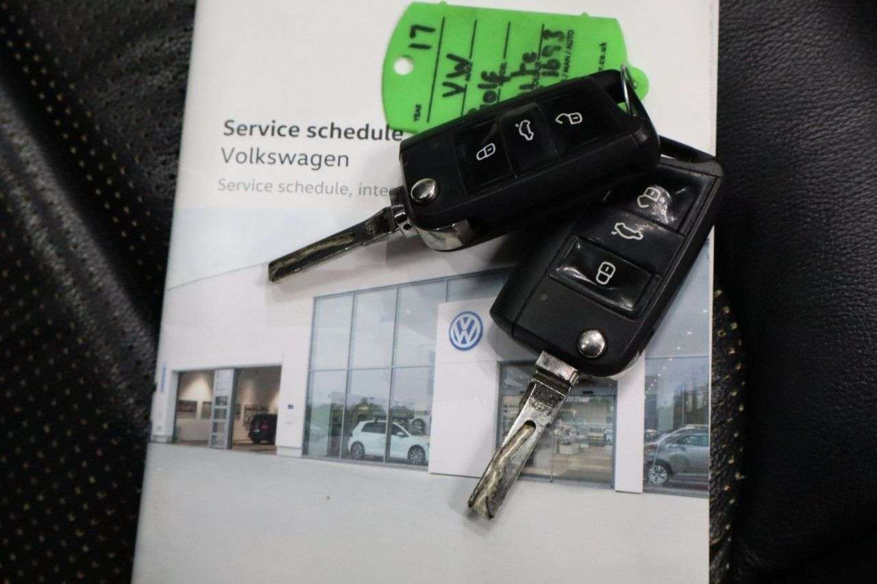 2017 VOLKSWAGEN GOLF 2017 VOLKSWAGEN GOLF
