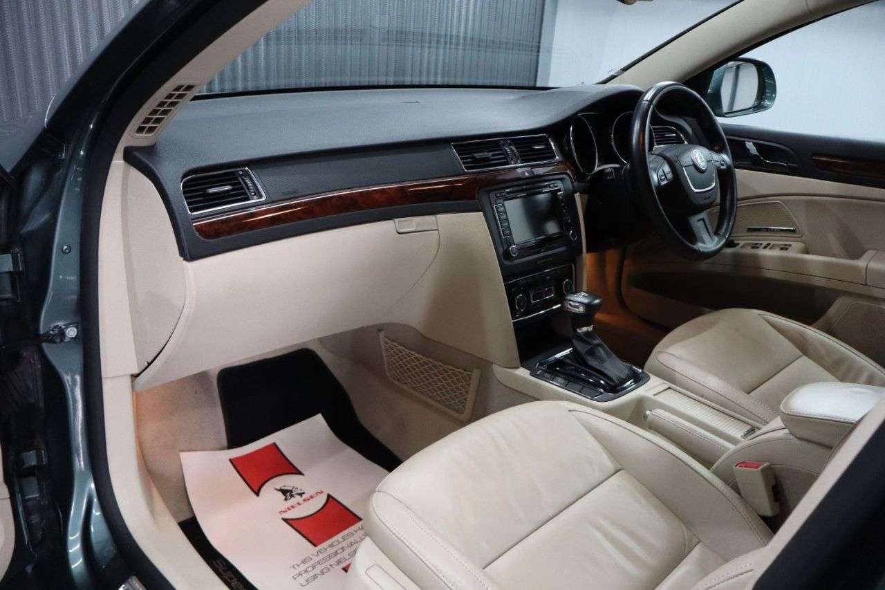 2012 SKODA SUPERB 2012 SKODA SUPERB