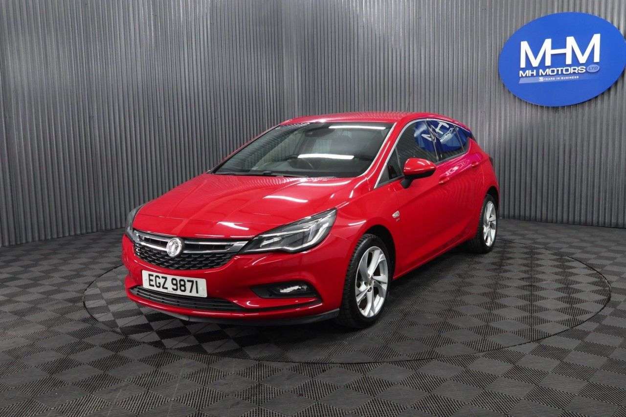 A 2017 VAUXHALL ASTRA 1.4i SRi Hatchback 5dr Petrol Manual Euro 6 (100 ps) LOW MILEAGE / LOW INSU A 2017 VAUXHALL ASTRA 1.4i SRi Hatchback 5dr Petrol Manual Euro 6 (100 ps) LOW MILEAGE / LOW INSU
