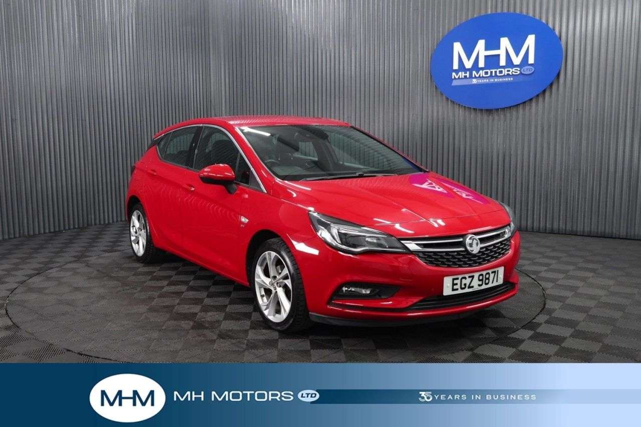 A 2017 VAUXHALL ASTRA 1.4i SRi Hatchback 5dr Petrol Manual Euro 6 (100 ps) LOW MILEAGE / LOW INSU A 2017 VAUXHALL ASTRA 1.4i SRi Hatchback 5dr Petrol Manual Euro 6 (100 ps) LOW MILEAGE / LOW INSU