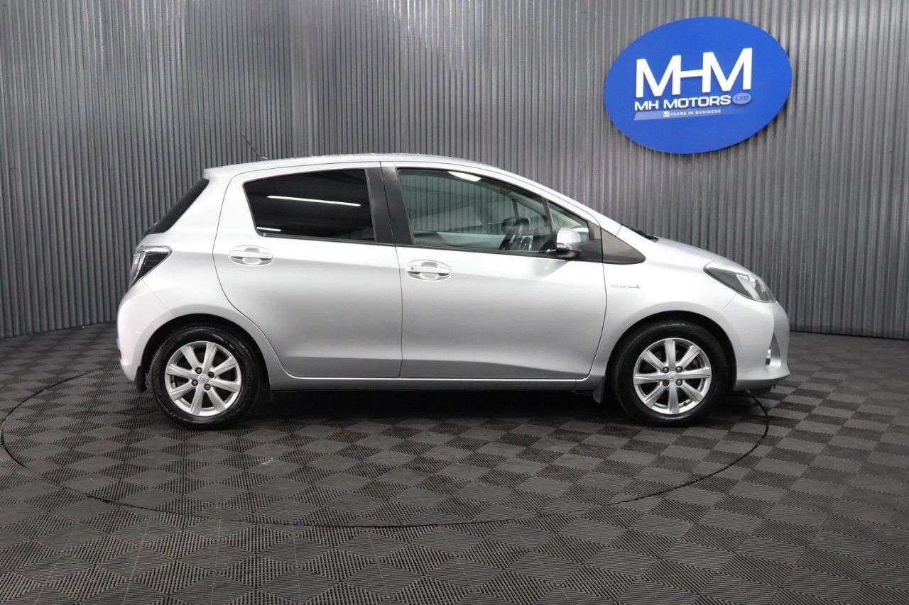 2013 TOYOTA YARIS 2013 TOYOTA YARIS