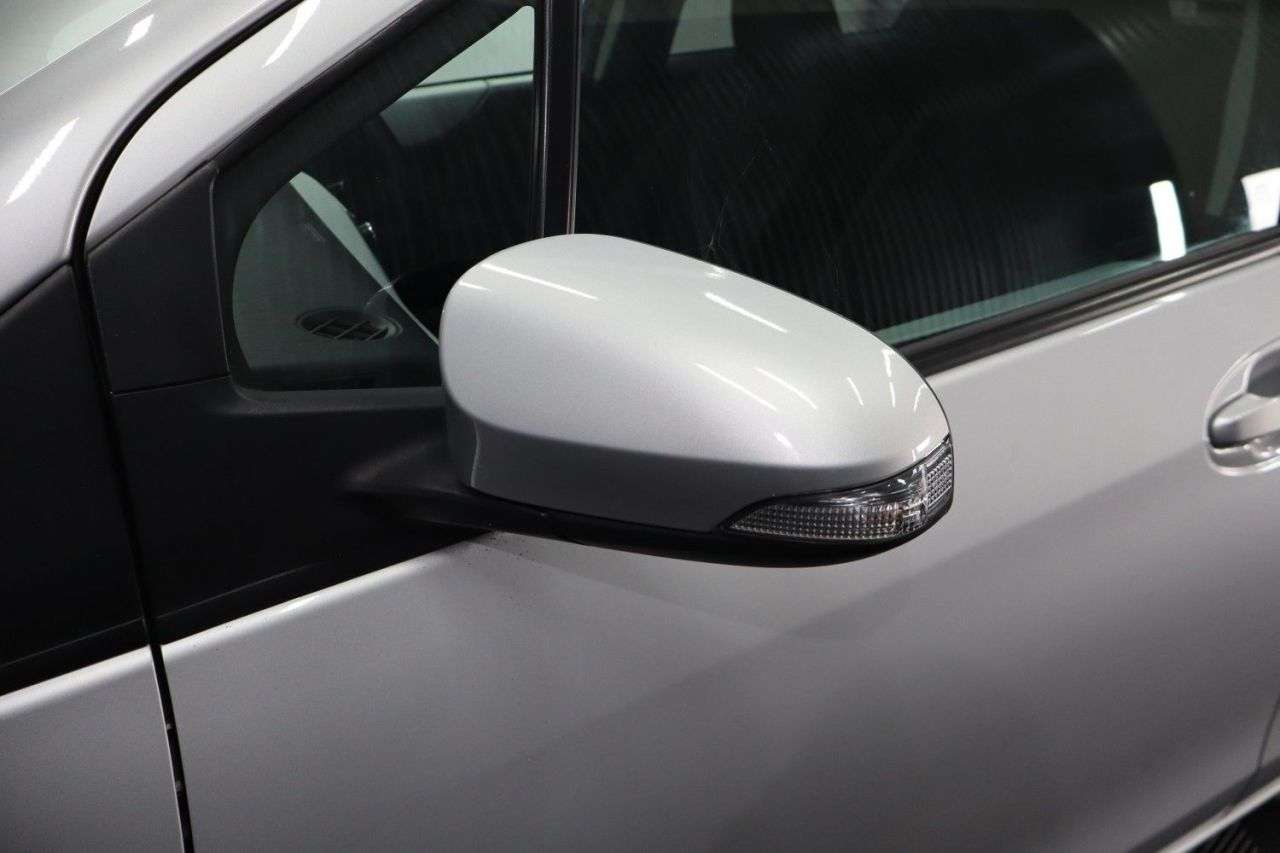 2013 TOYOTA YARIS 2013 TOYOTA YARIS