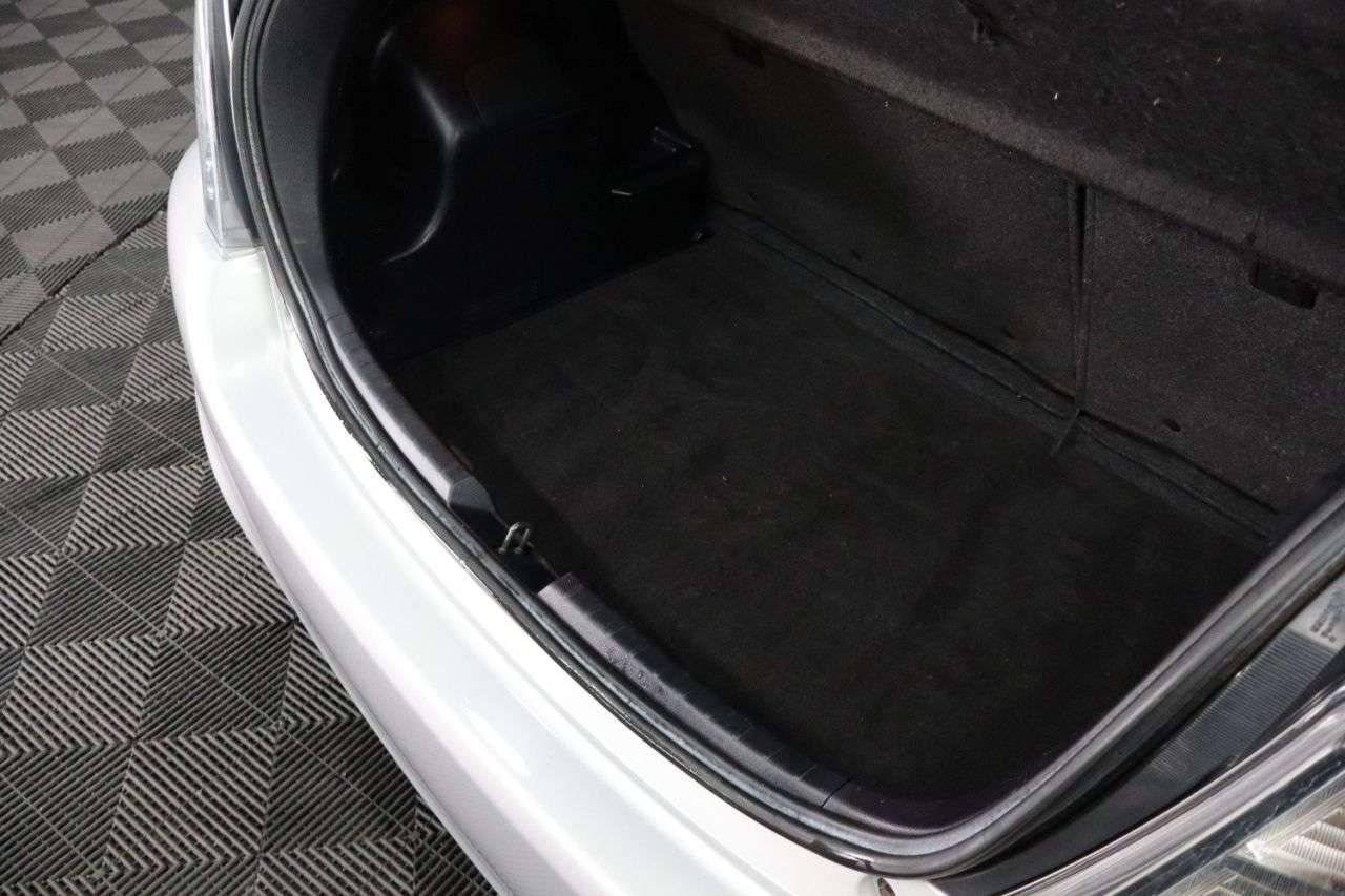 2013 TOYOTA YARIS 2013 TOYOTA YARIS