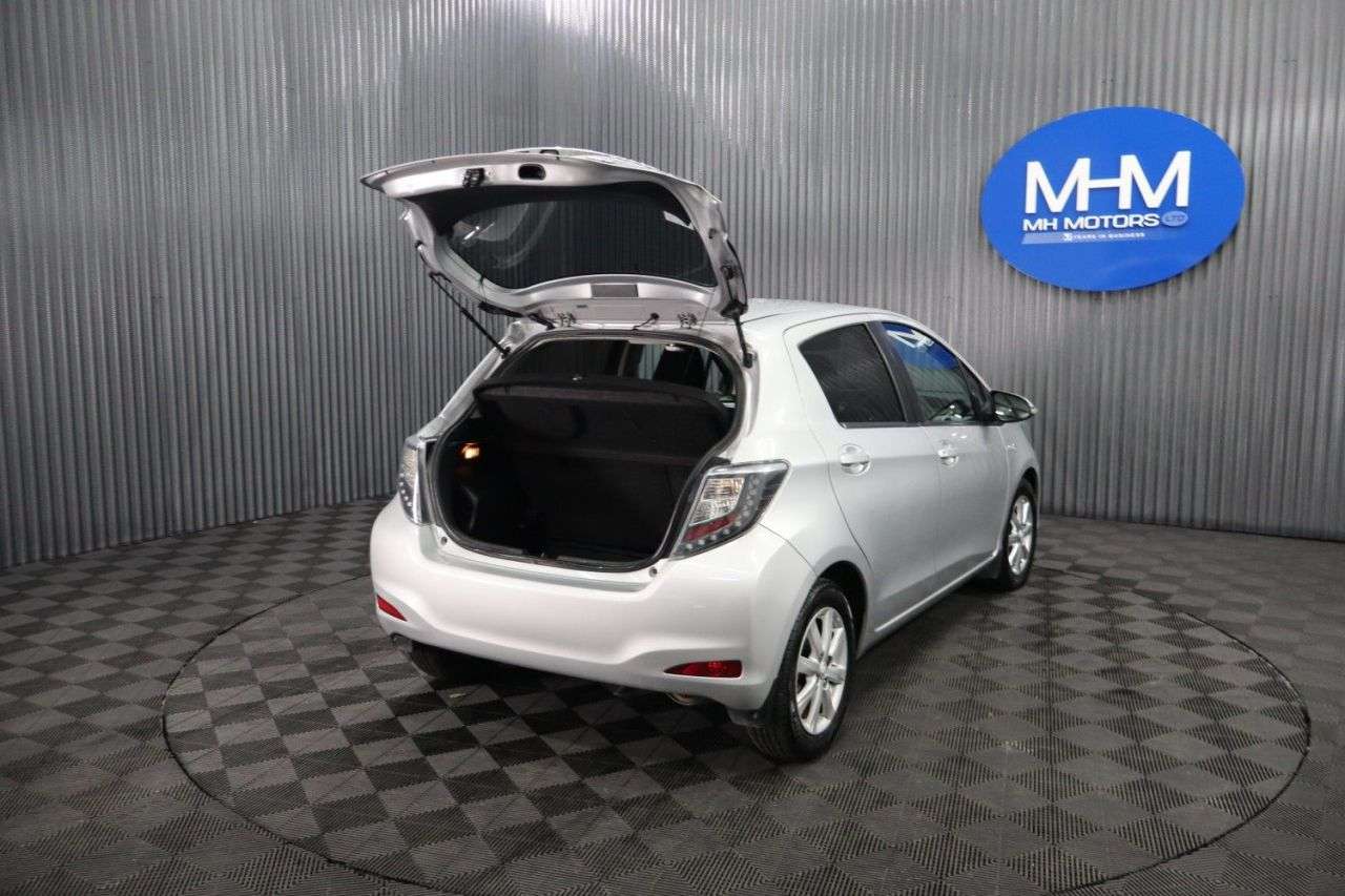 2013 TOYOTA YARIS 2013 TOYOTA YARIS
