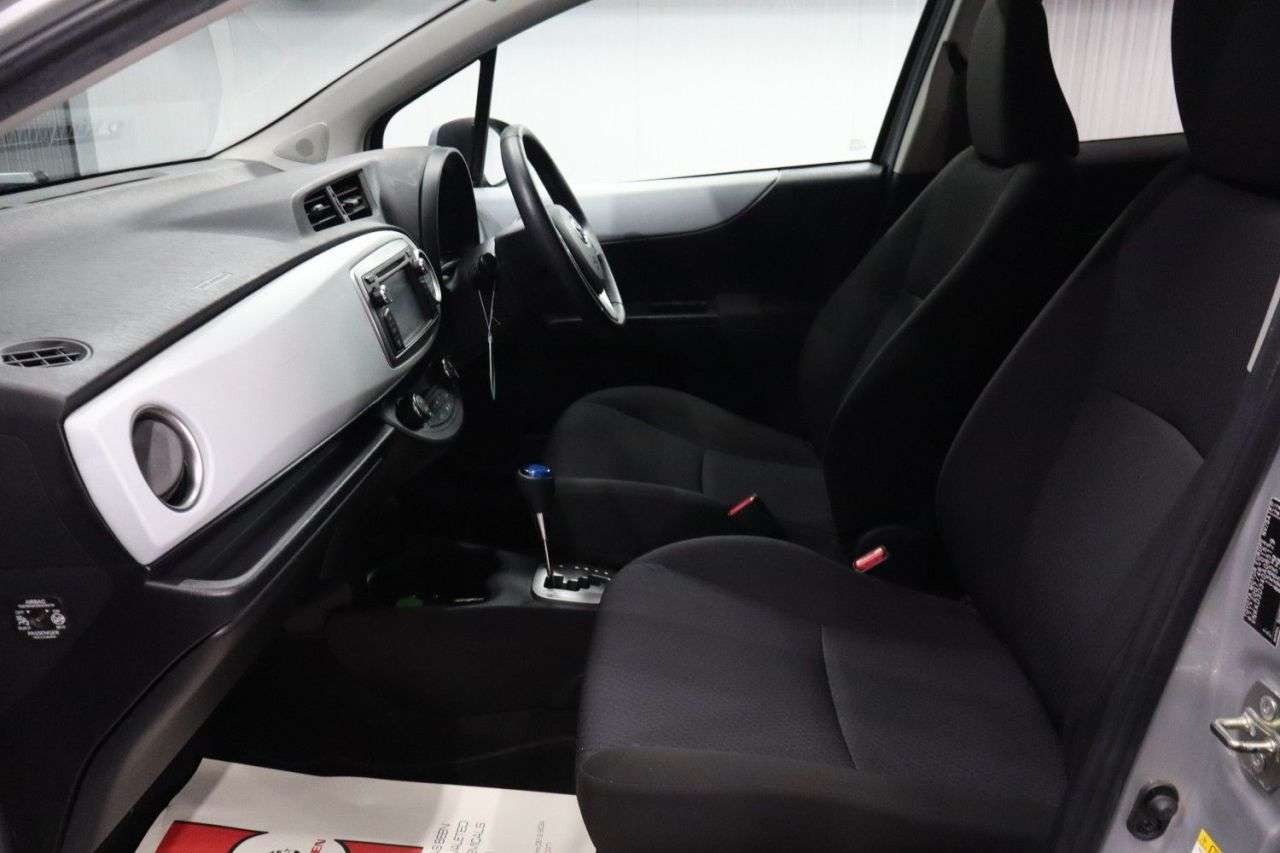 2013 TOYOTA YARIS 2013 TOYOTA YARIS