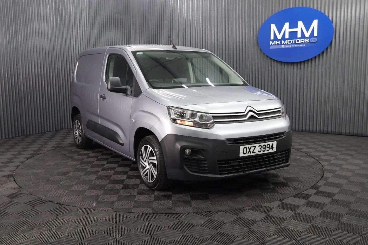 A 2020 CITROEN BERLINGO 1.6 BlueHDi 1000 Enterprise M Panel Van 5dr Diesel Manual SWB Euro 6 (s/s) A 2020 CITROEN BERLINGO 1.6 BlueHDi 1000 Enterprise M Panel Van 5dr Diesel Manual SWB Euro 6 (s/s)