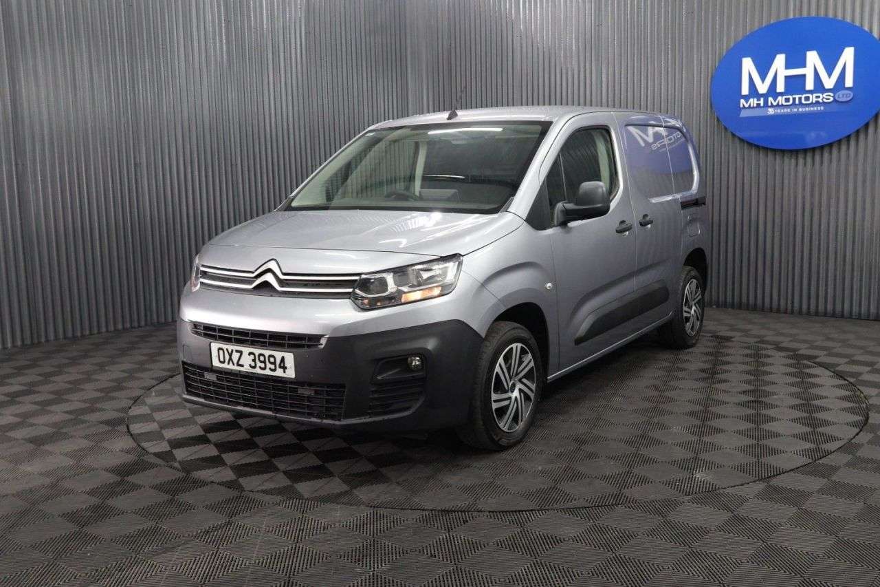 A 2020 CITROEN BERLINGO 1.6 BlueHDi 1000 Enterprise M Panel Van 5dr Diesel Manual SWB Euro 6 (s/s) A 2020 CITROEN BERLINGO 1.6 BlueHDi 1000 Enterprise M Panel Van 5dr Diesel Manual SWB Euro 6 (s/s)