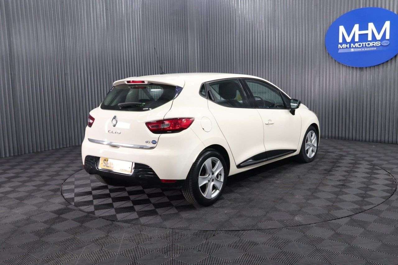 2015 RENAULT CLIO 2015 RENAULT CLIO