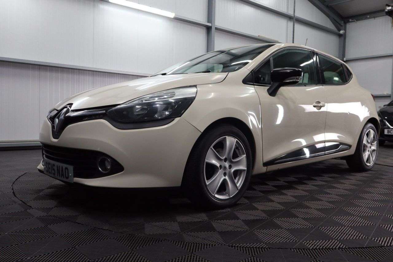 2015 RENAULT CLIO 2015 RENAULT CLIO