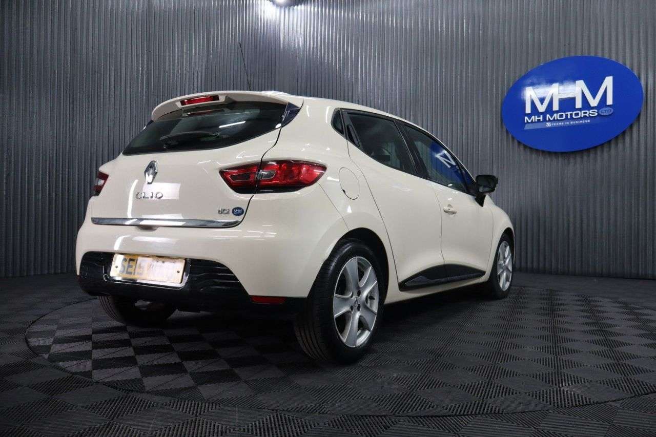 2015 RENAULT CLIO 2015 RENAULT CLIO