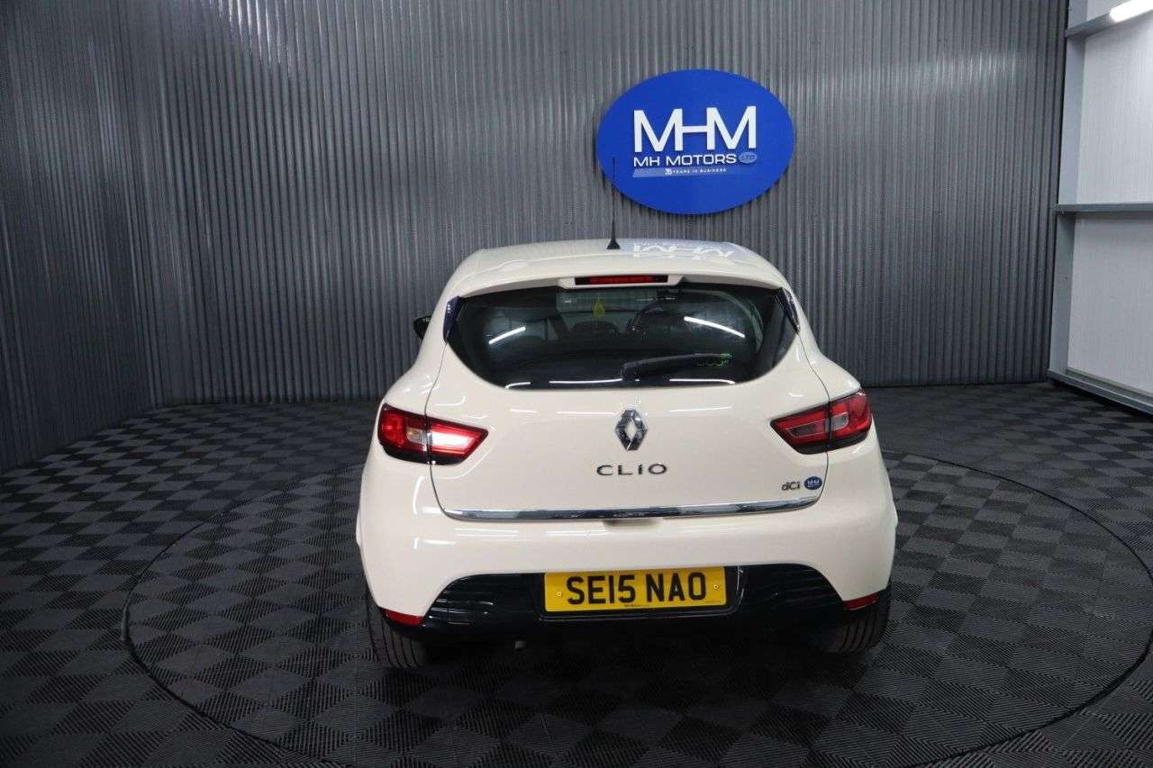 2015 RENAULT CLIO 2015 RENAULT CLIO