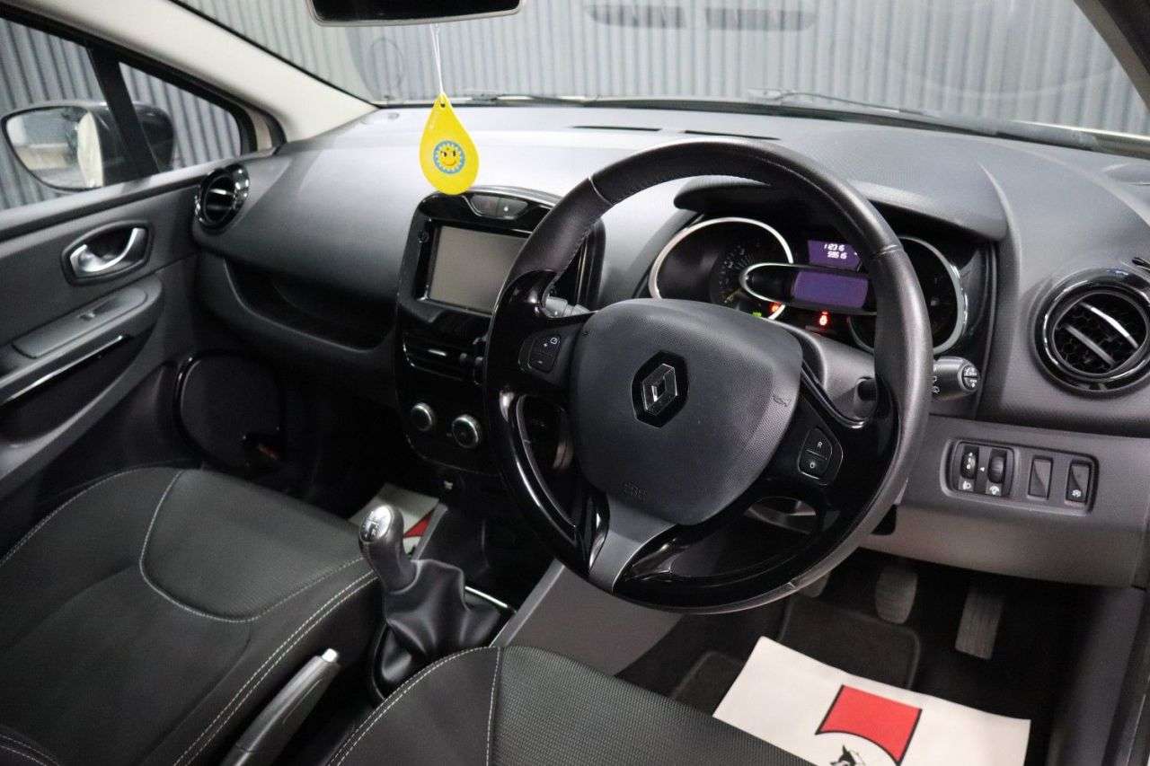 2015 RENAULT CLIO 2015 RENAULT CLIO