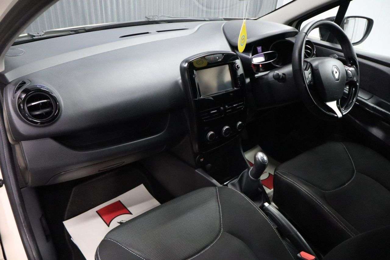 2015 RENAULT CLIO 2015 RENAULT CLIO