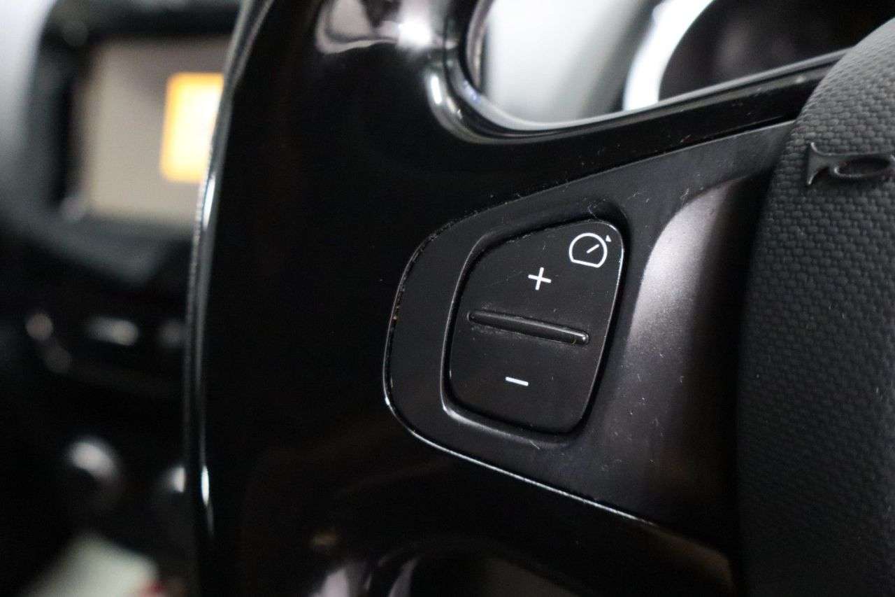 2015 RENAULT CLIO 2015 RENAULT CLIO