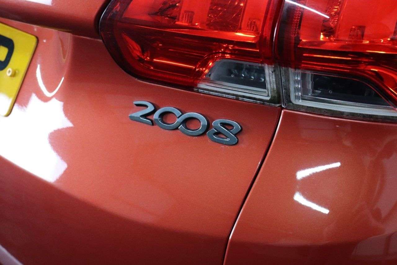 2015 PEUGEOT 2008 2015 PEUGEOT 2008