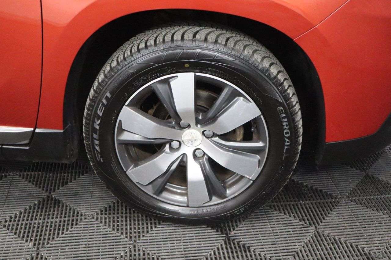2015 PEUGEOT 2008 2015 PEUGEOT 2008