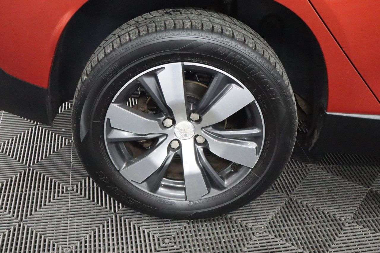 2015 PEUGEOT 2008 2015 PEUGEOT 2008