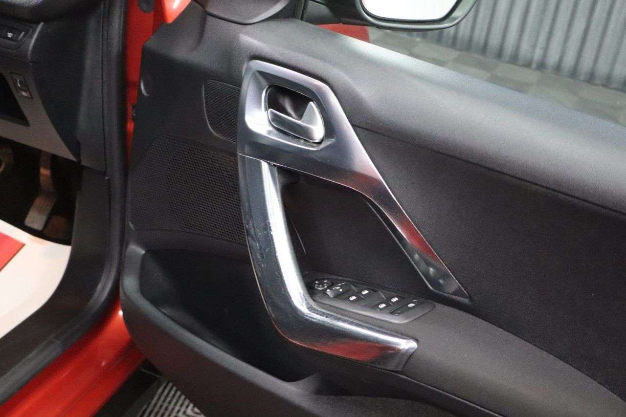 2015 PEUGEOT 2008 2015 PEUGEOT 2008