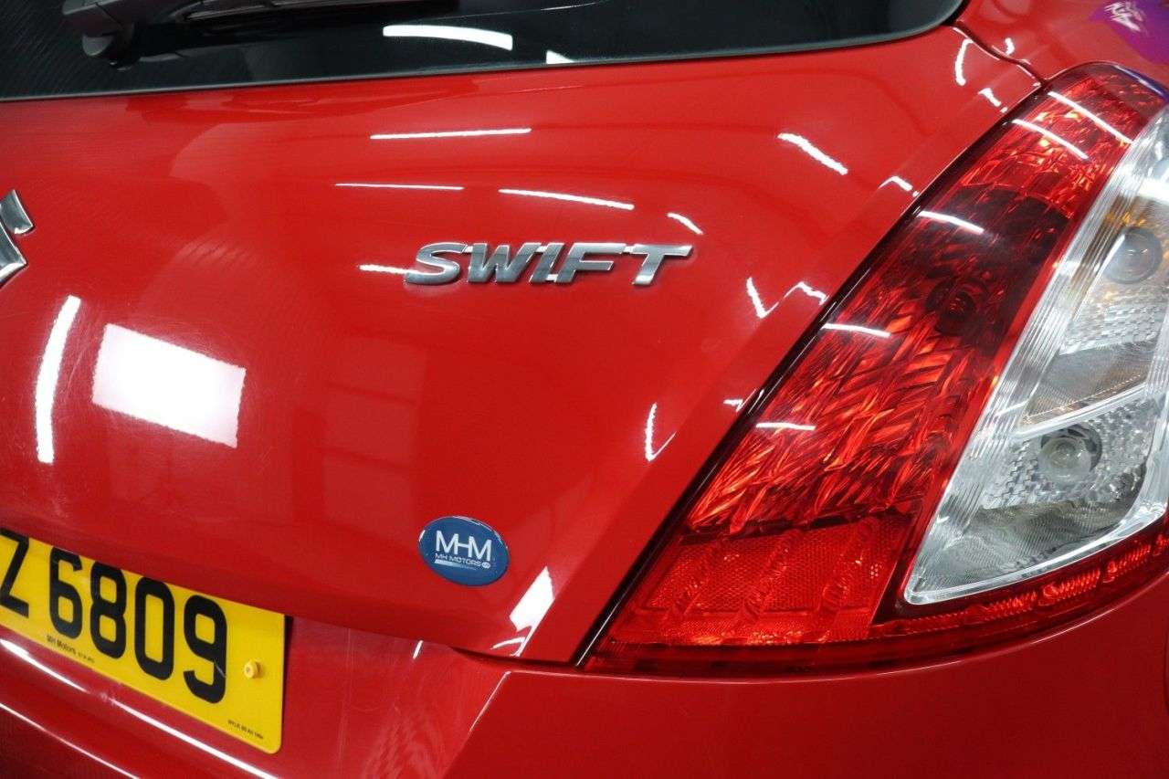 2016 SUZUKI SWIFT 2016 SUZUKI SWIFT