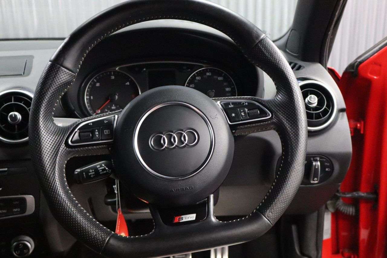 2016 AUDI A1 2016 AUDI A1