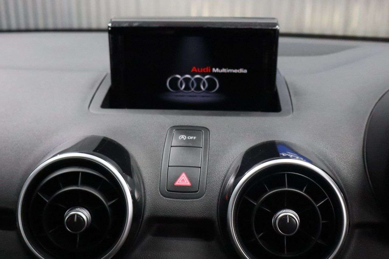 2016 AUDI A1 2016 AUDI A1