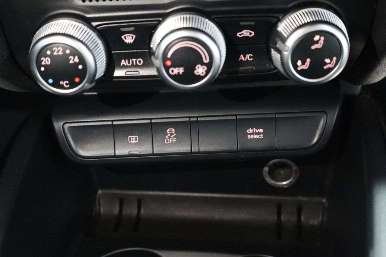2016 AUDI A1 2016 AUDI A1