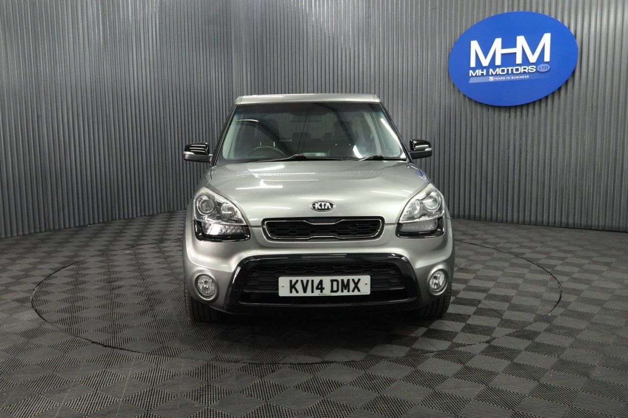 A 2014 KIA SOUL 1.6 CRDi Quantum SUV 5dr Diesel Auto Euro 5 (126 bhp) LONG MOT / GOOD SERVI A 2014 KIA SOUL 1.6 CRDi Quantum SUV 5dr Diesel Auto Euro 5 (126 bhp) LONG MOT / GOOD SERVI