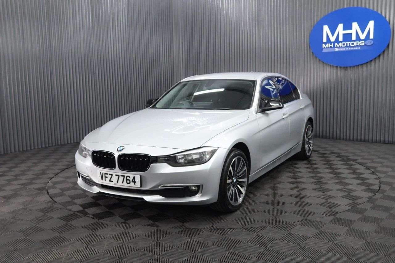 A 2015 BMW 3 SERIES 2.0 320d Luxury Saloon 4dr Diesel Auto Euro 5 (s/s) (184 ps) LONG MOT / DUA A 2015 BMW 3 SERIES 2.0 320d Luxury Saloon 4dr Diesel Auto Euro 5 (s/s) (184 ps) LONG MOT / DUA