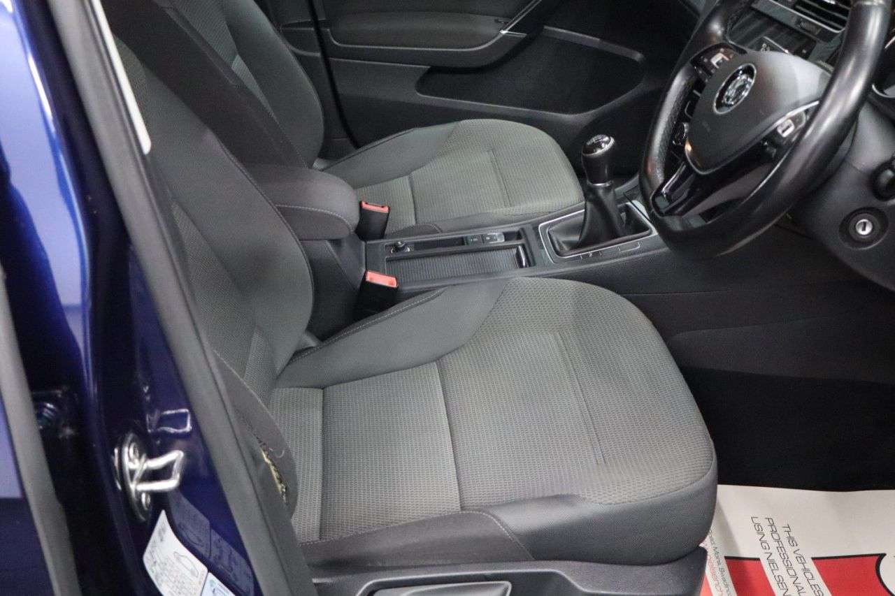 2018 VOLKSWAGEN GOLF 2018 VOLKSWAGEN GOLF