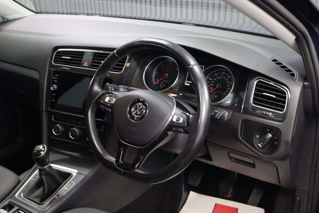 2018 VOLKSWAGEN GOLF 2018 VOLKSWAGEN GOLF