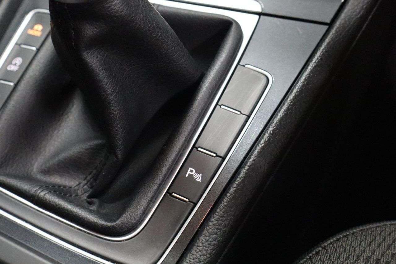2018 VOLKSWAGEN GOLF 2018 VOLKSWAGEN GOLF