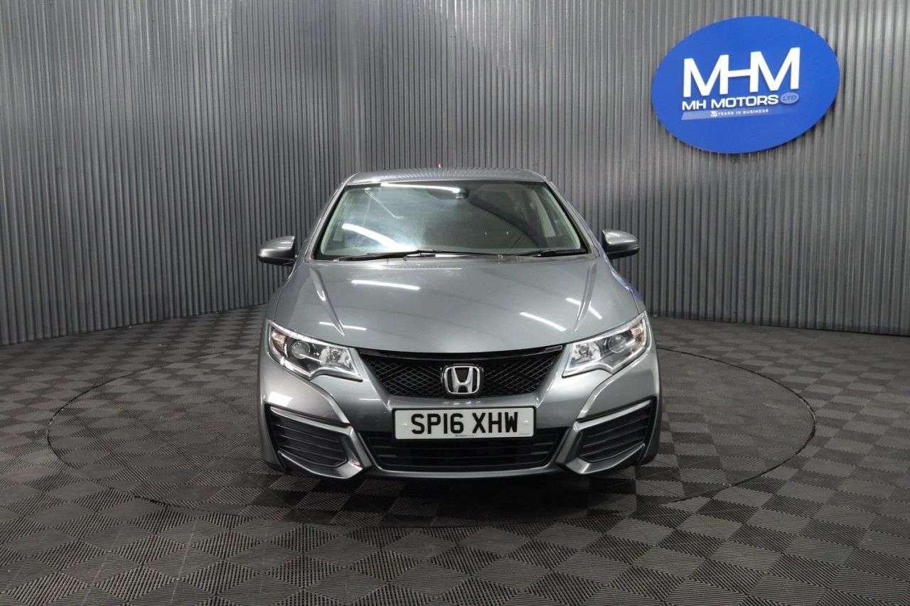 A 2016 HONDA CIVIC 1.4 i-VTEC S Hatchback 5dr Petrol Manual Euro 6 (s/s) (100 ps) LOW INSURANC A 2016 HONDA CIVIC 1.4 i-VTEC S Hatchback 5dr Petrol Manual Euro 6 (s/s) (100 ps) LOW INSURANC