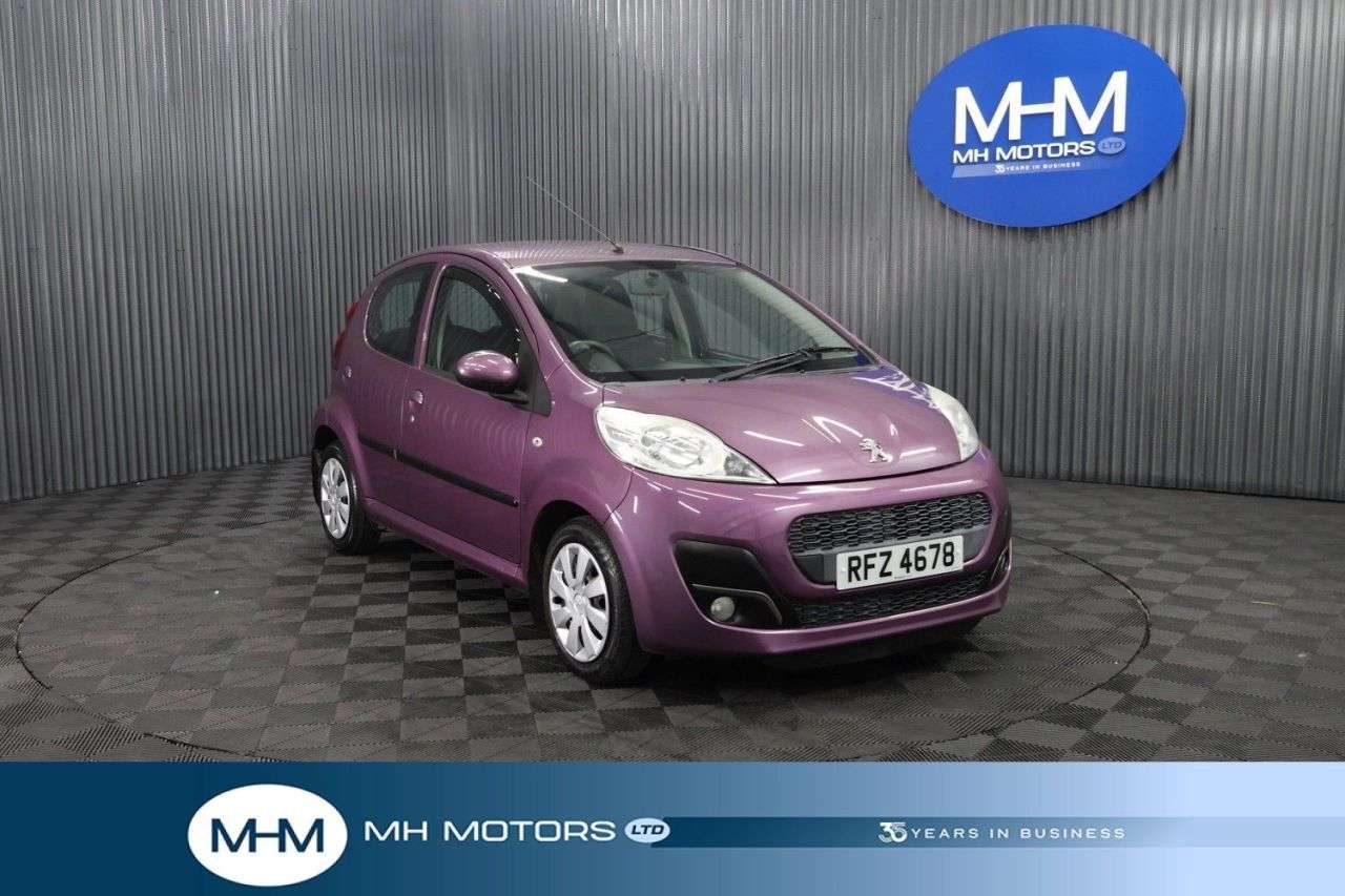 A 2014 PEUGEOT 107 1.0 12V Active Hatchback 5dr Petrol Manual Euro 5 (68 ps) LONG MOT / LOW IN A 2014 PEUGEOT 107 1.0 12V Active Hatchback 5dr Petrol Manual Euro 5 (68 ps) LONG MOT / LOW IN