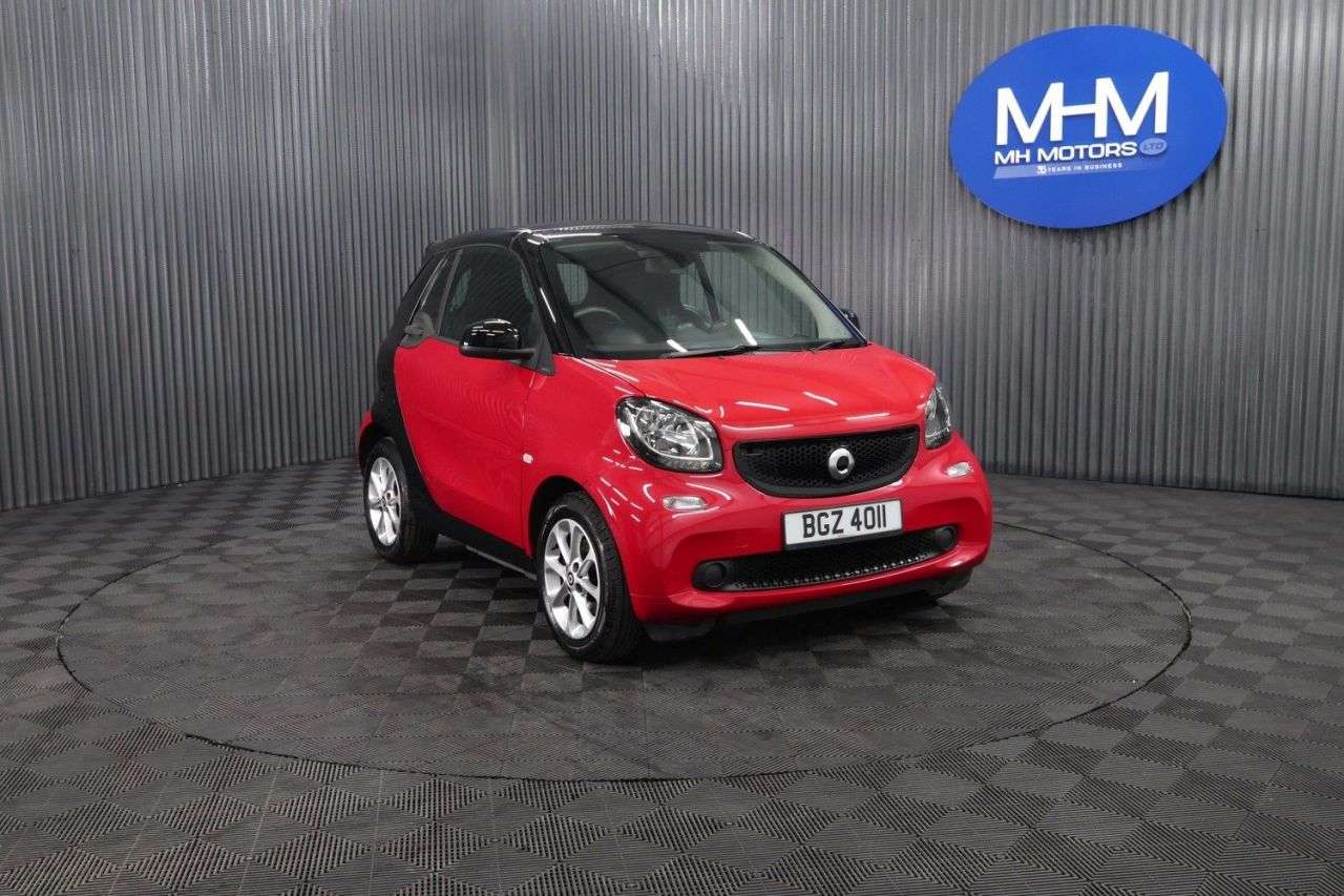 A 2016 SMART FORTWO 1.0 Passion Cabriolet 2dr Petrol Twinamic Euro 6 (s/s) (71 ps) LOW MILEAGE A 2016 SMART FORTWO 1.0 Passion Cabriolet 2dr Petrol Twinamic Euro 6 (s/s) (71 ps) LOW MILEAGE