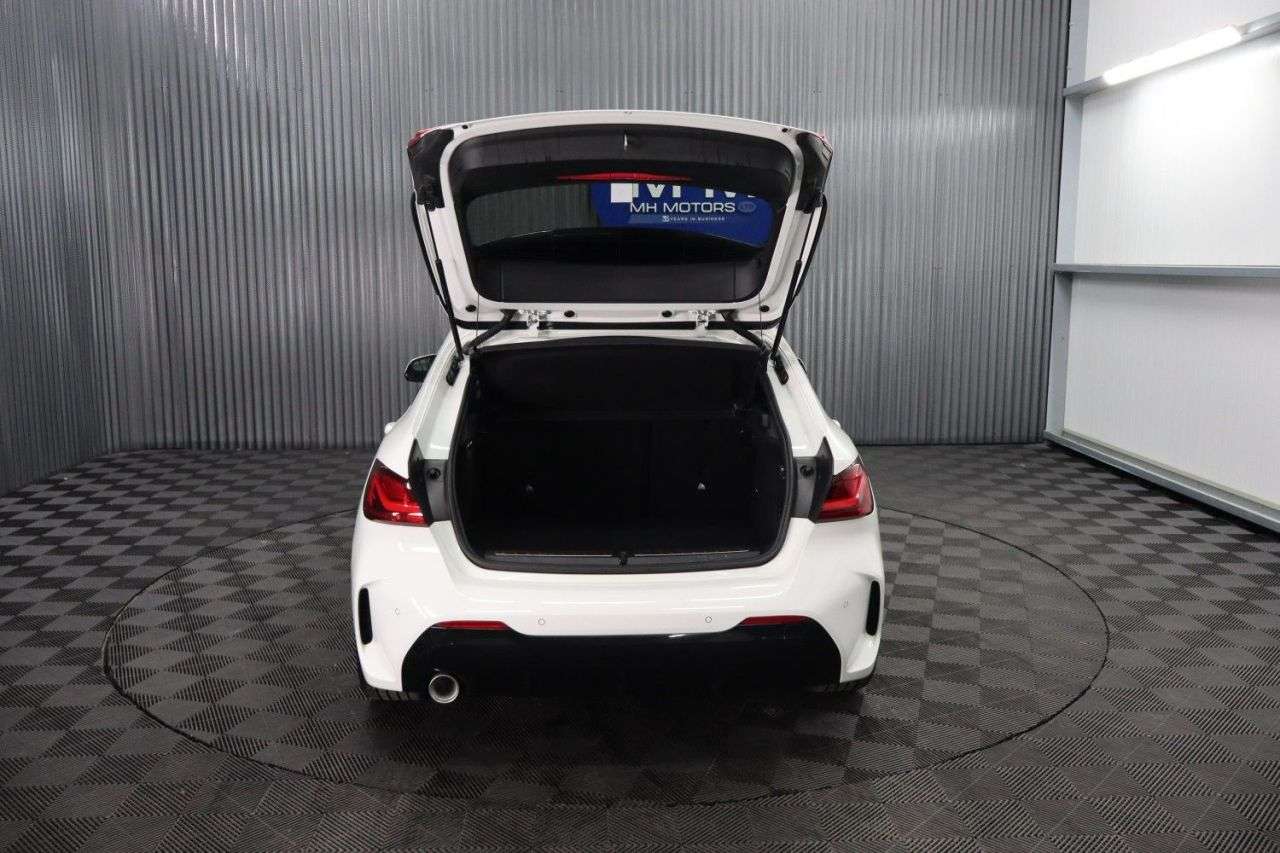 2021 BMW 1 SERIES 2021 BMW 1 SERIES
