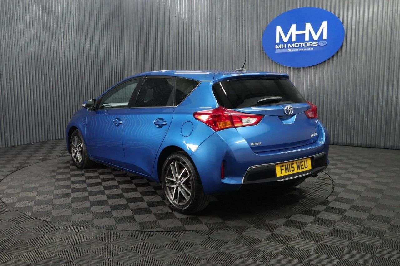 2015 TOYOTA AURIS 2015 TOYOTA AURIS