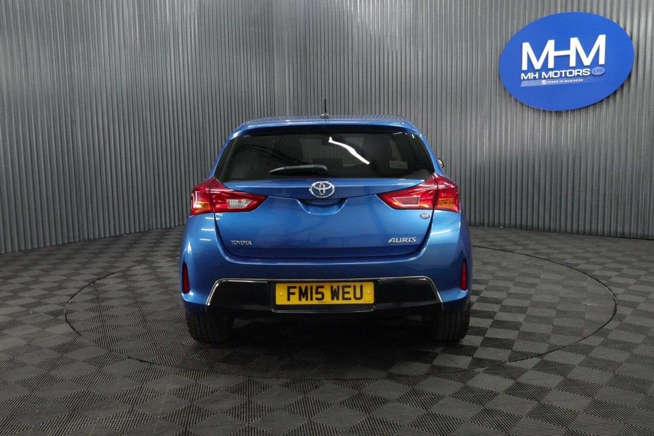 2015 TOYOTA AURIS 2015 TOYOTA AURIS
